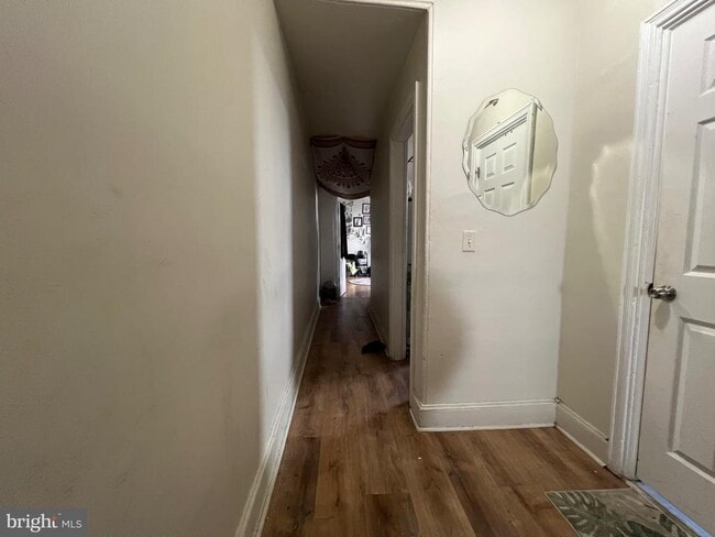 Building Photo - 1709 W Montgomery Ave