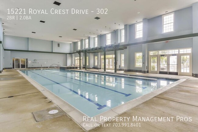Building Photo - 15221 Royal Crest Dr