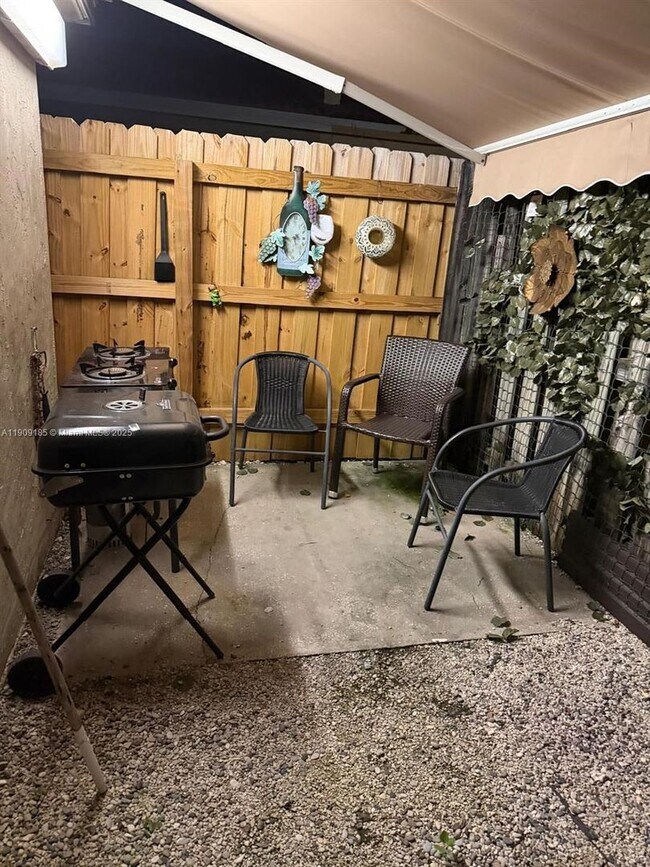 Building Photo - 17242 NW 73rd Ave