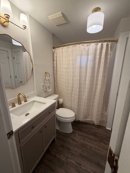 Building Photo - 1334 Belton Ave