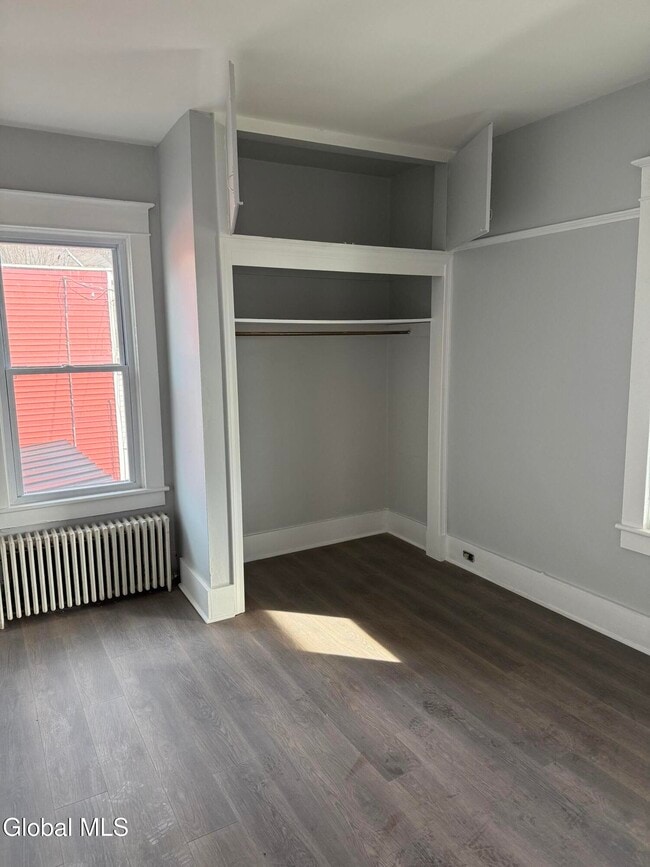 Building Photo - 8 Farrell St