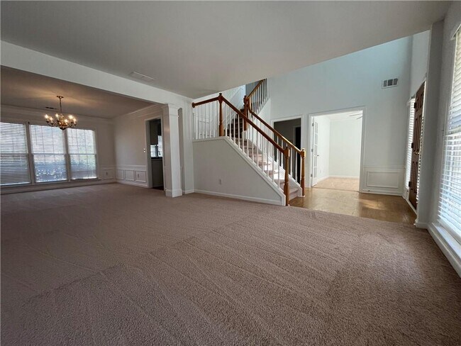 Building Photo - 6535 Ganton Dr