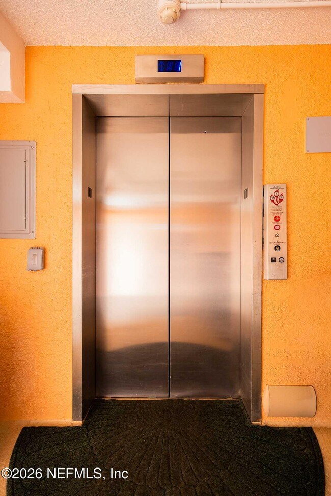 Building Photo - 4 Ocean Trace Rd