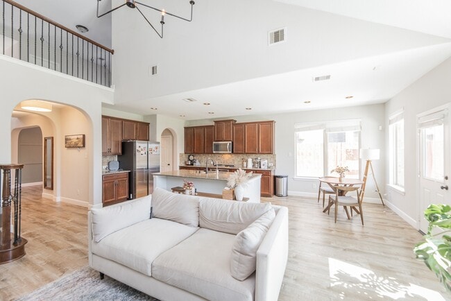 Building Photo - 19911 Lizzie Ridge Ln