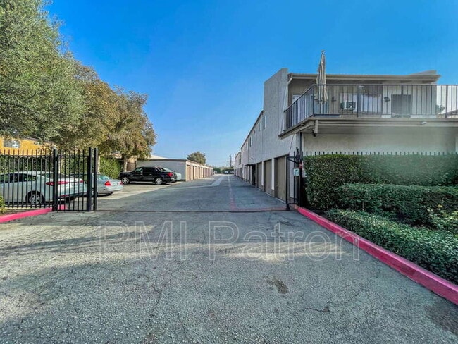 Building Photo - 21602 Belshire Ave