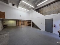 Building Photo - 13718 SW 145th Ct