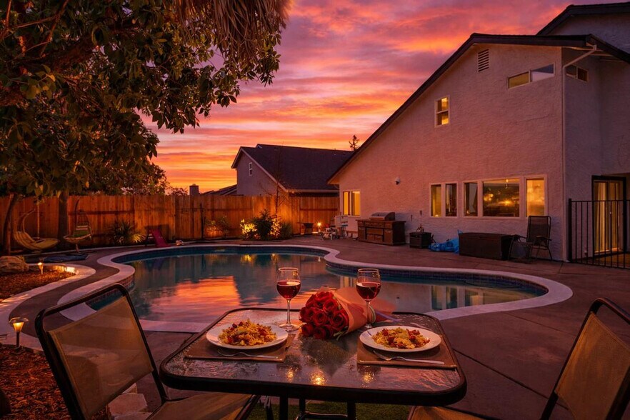 Building Photo - 8004 Caymus Dr