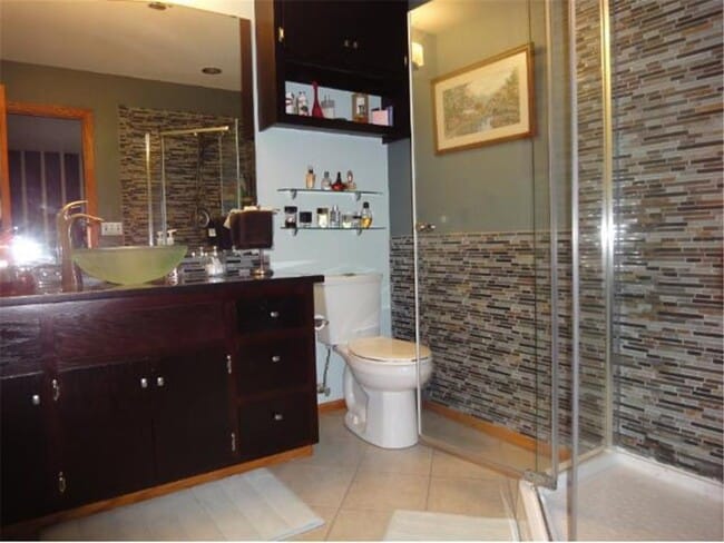 Building Photo - 18525 County Rd 24