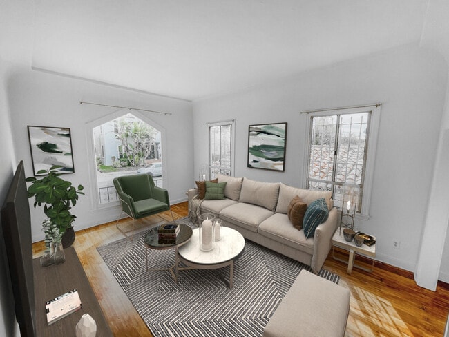 637 #2 Living Area - 637 N Spaulding Ave