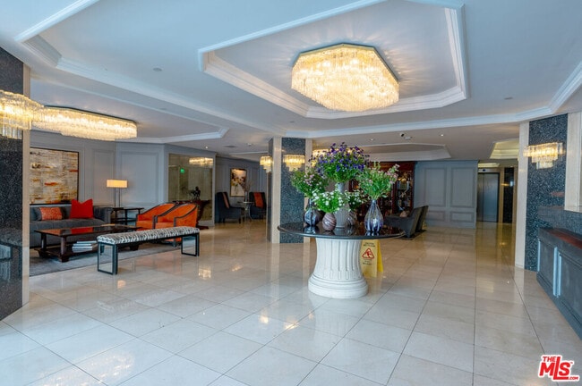 Building Photo - 10660 Wilshire Blvd