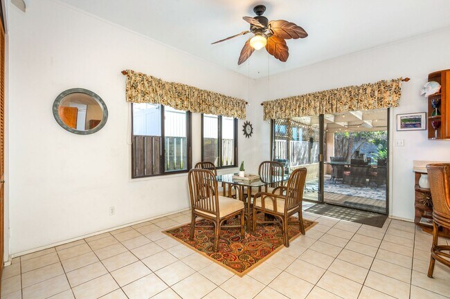 Building Photo - Fully Furnished, 3 Bed/3 Bath, Waiehu Heig...
