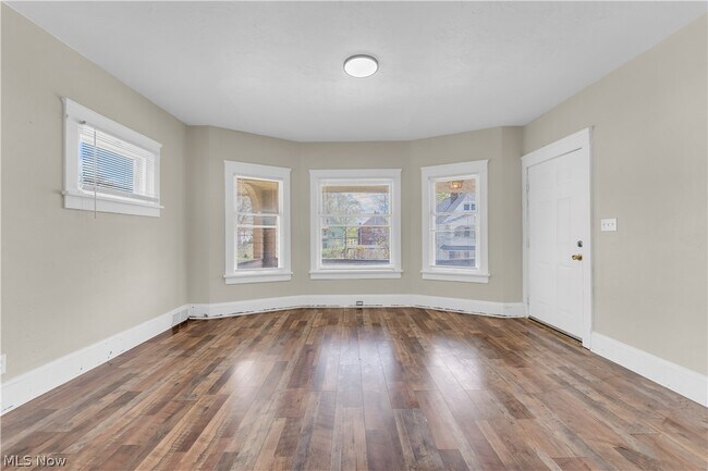 Building Photo - 414 E 148th St