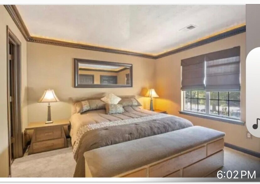 Building Photo - 5576 Clover Rise Ln