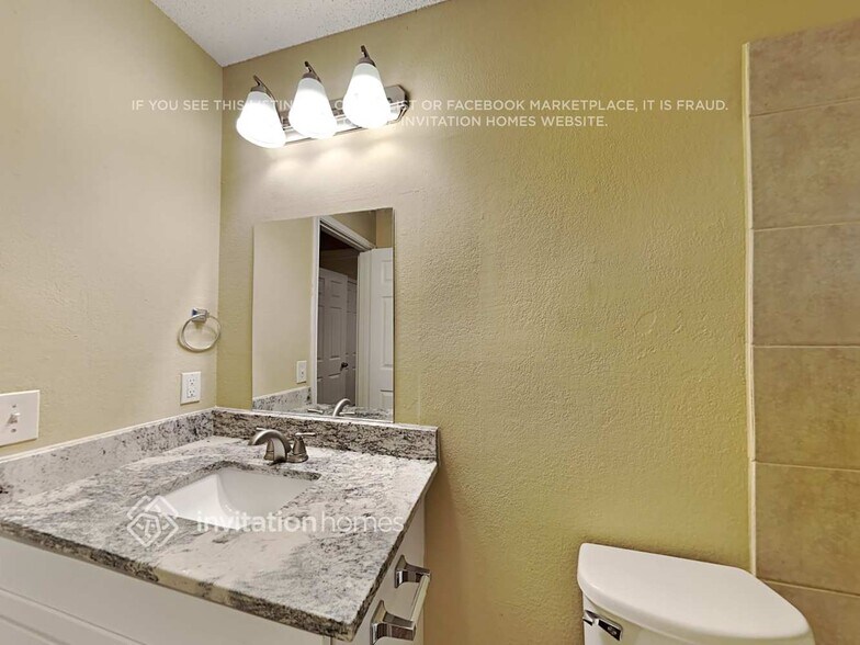 Building Photo - 1301 Woodthorpe Dr