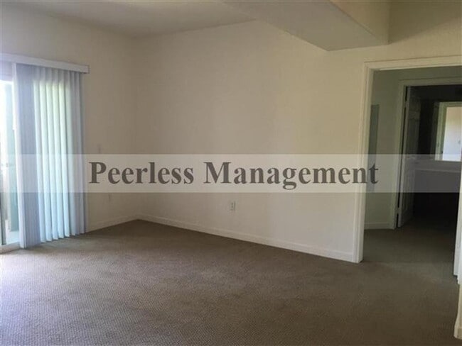 Building Photo - Beautiful 2BD/2BA Condo in Gated Complex - Many Amenities, Available Now!!!