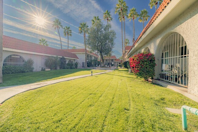 Building Photo - 1650 N 87th Terrace