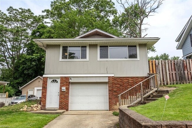 Primary Photo - 931 Harrison Ave