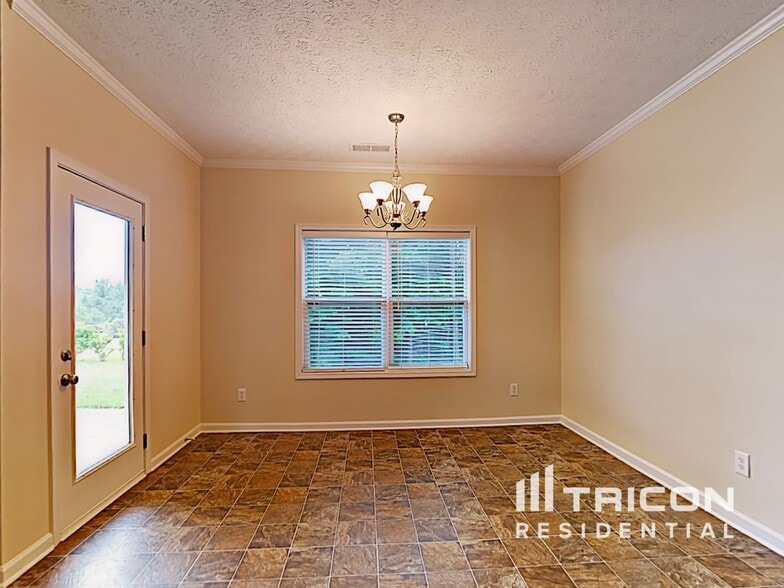 Building Photo - 24 Timberland Trail