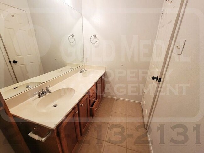 Building Photo - 1803 Robert Tyler Dr