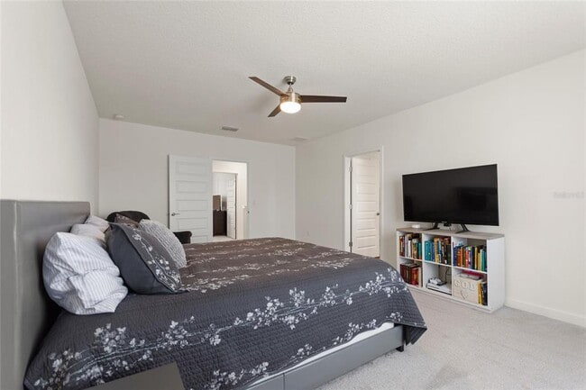 Building Photo - 421 Chayne Pl