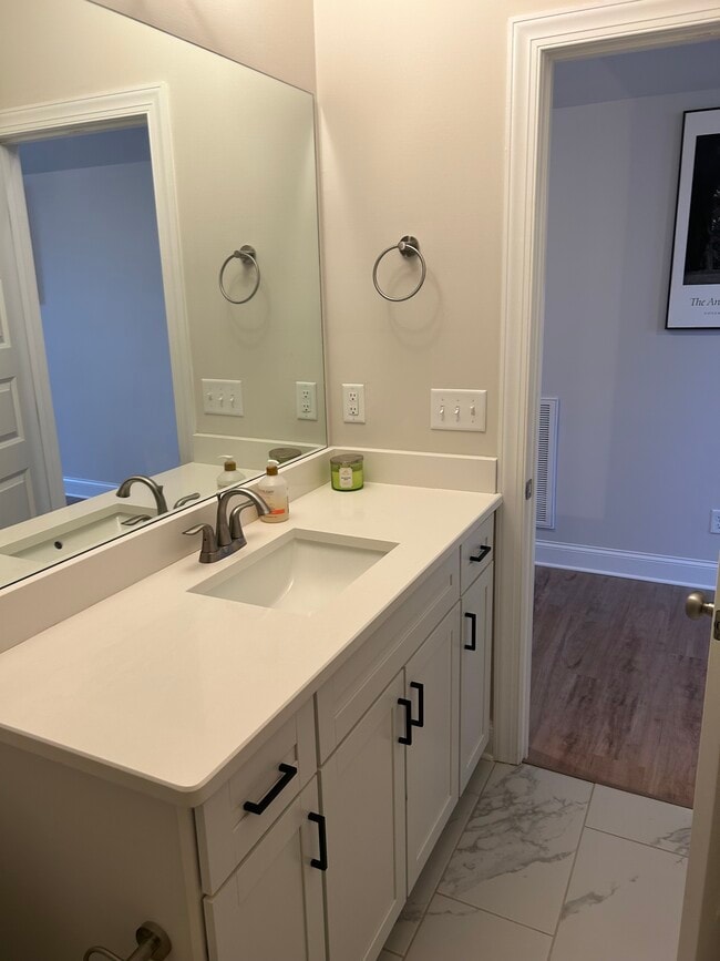 Building Photo - 1390 Cobbler Ct