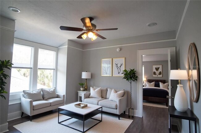 Building Photo - 2715 2nd Ave S