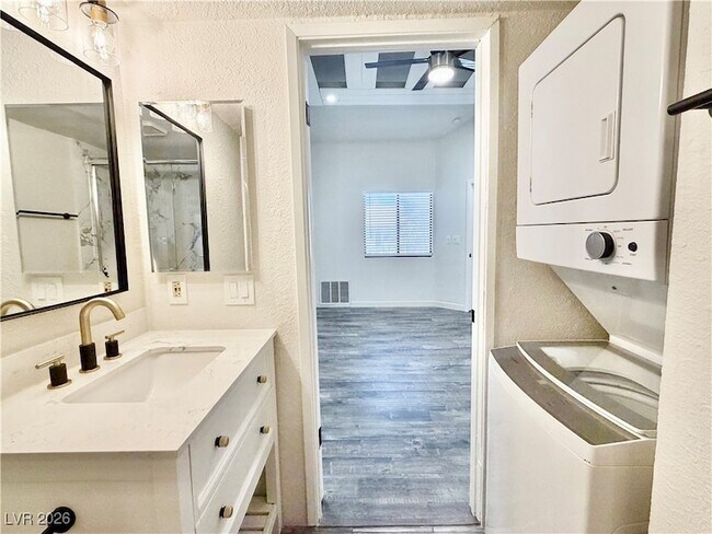 Building Photo - 3681 Melonies Dr