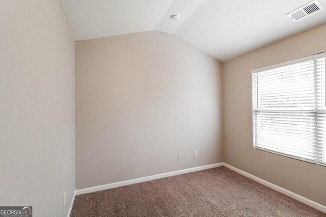 Building Photo - 2087 Juniper Ives Ct SE