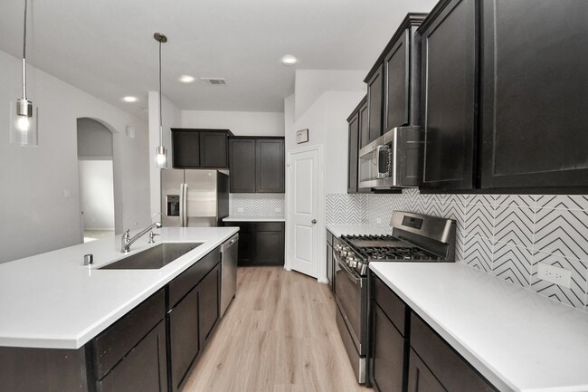 Building Photo - 804 Lake Lacosta Dr