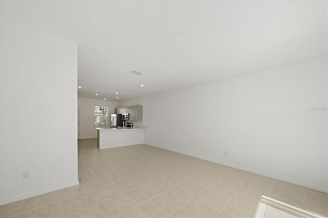 Building Photo - 8744 Daybreak St