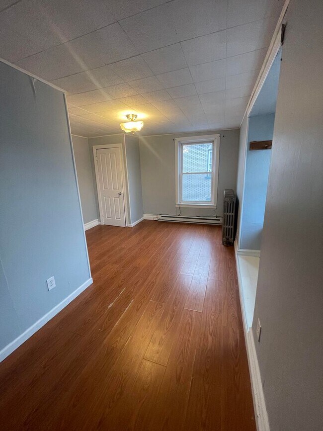 Building Photo - 127 N 12th St