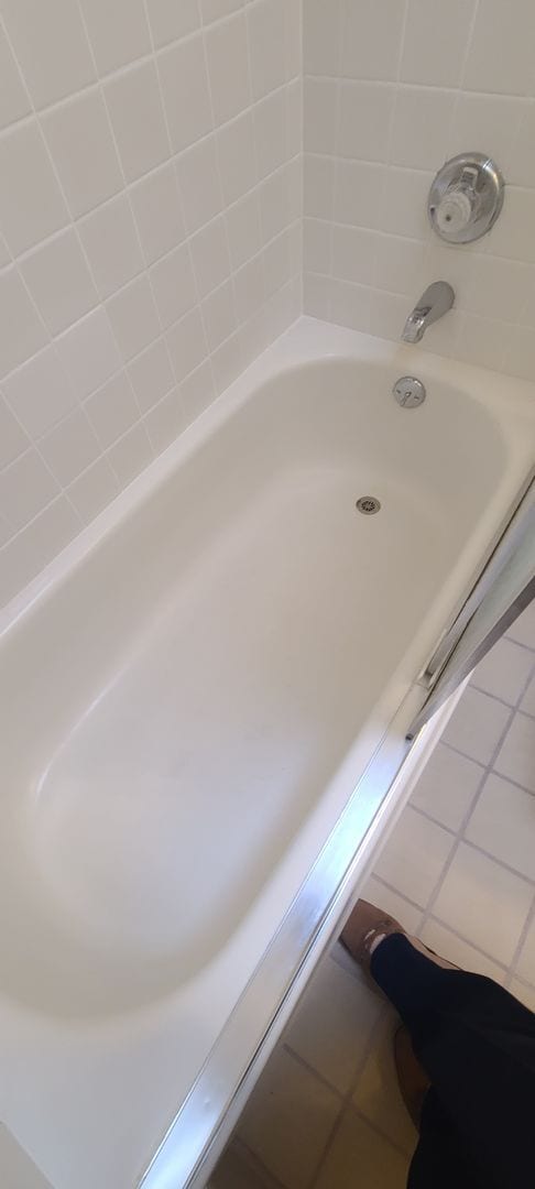 Building Photo - Adorable Single Story home with 3 bedroom and 2 bath