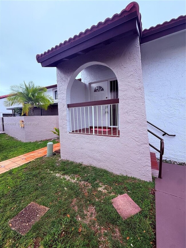 Building Photo - 9909 NW 9th St Cir