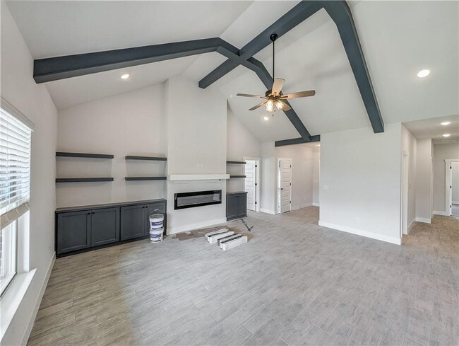 Building Photo - 6807 SW Basswood Ave