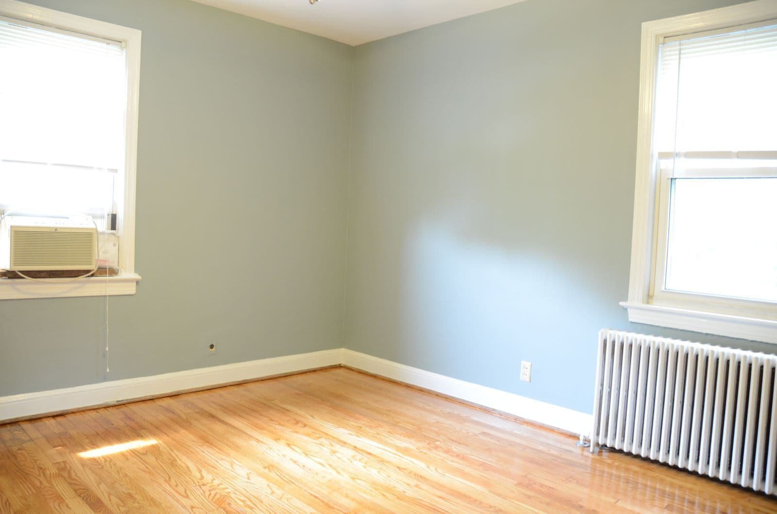 Building Photo - 8210 Greenwood Ave