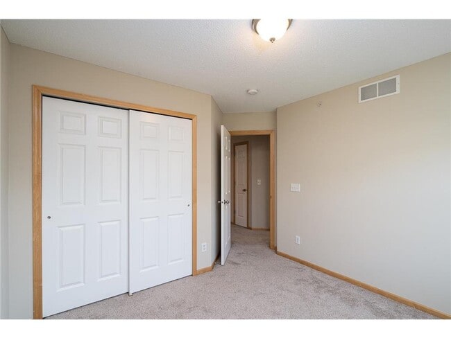Building Photo - 15577 Junegrass Ln