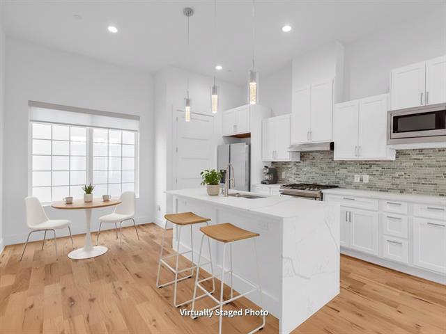 Building Photo - 1910 Caddo St