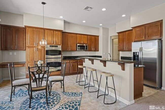 Building Photo - 735 Sienna Park Dr