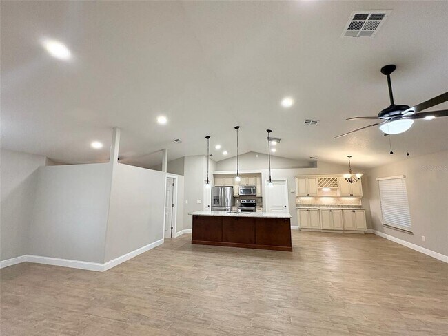 Building Photo - 9718 Crenshaw Cir