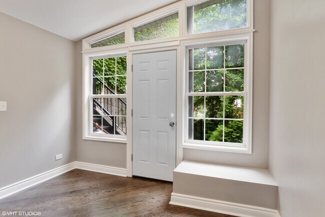 Building Photo - 608 W Arlington Pl