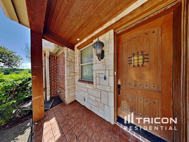 Building Photo - 1312 Miles Ct