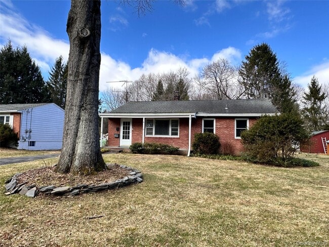 Building Photo - 10 Smith St