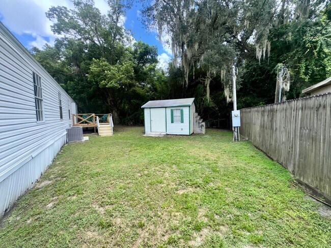 Building Photo - 641 Bayou Dr