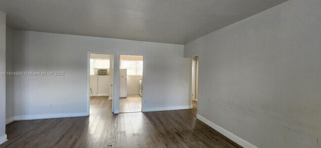 Building Photo - 736 83rd St