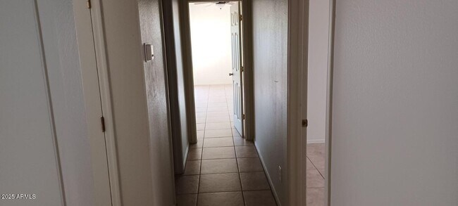 Building Photo - 3939 W Buckskin Trail