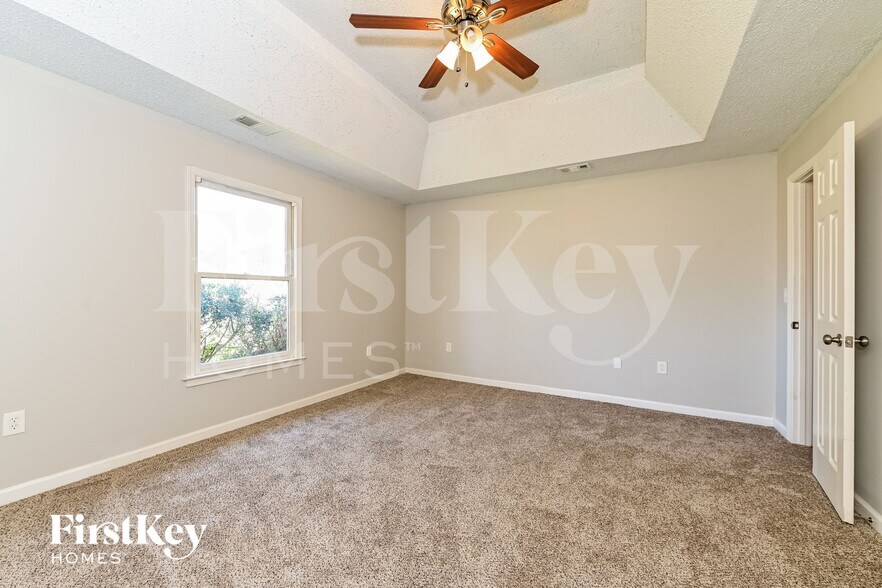 Building Photo - 35 Park Pl Dr