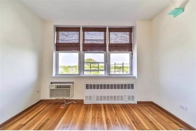 Building Photo - 1801 Ocean Ave