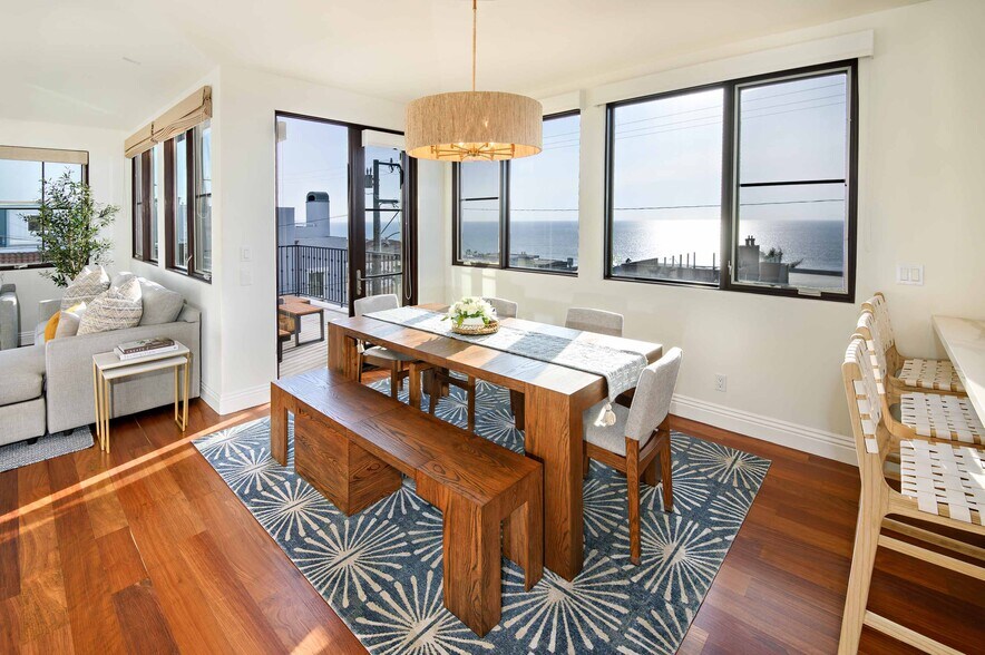 Building Photo - 319 33rd St