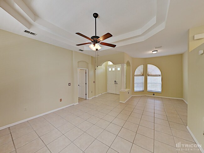 Building Photo - 1504 Canoe Drive Lutz FL