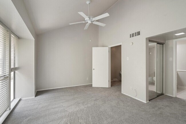 Building Photo - 4543 N O'Connor Rd